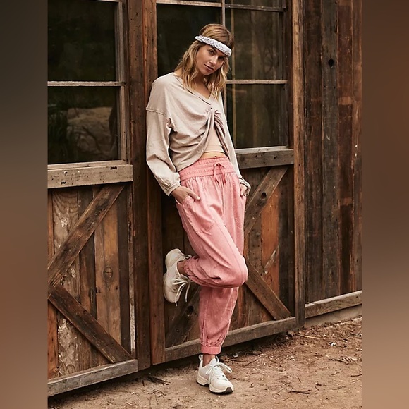 FREE PEOPLE FP MOVEMENT Halfzies Pants In Matte Rose Size M - Picture 1 of 16